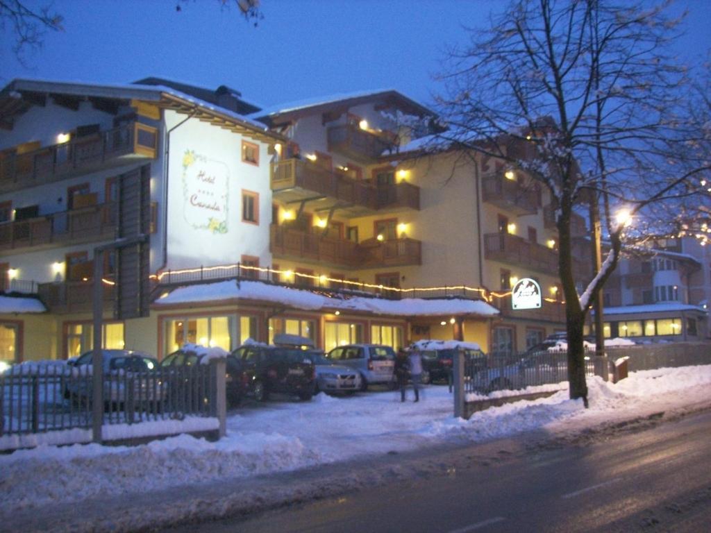 Hotel Canada Pinzolo Exterior photo